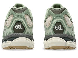 RetroFusion Urban Runner – Cream Silver Unisex Sneakers