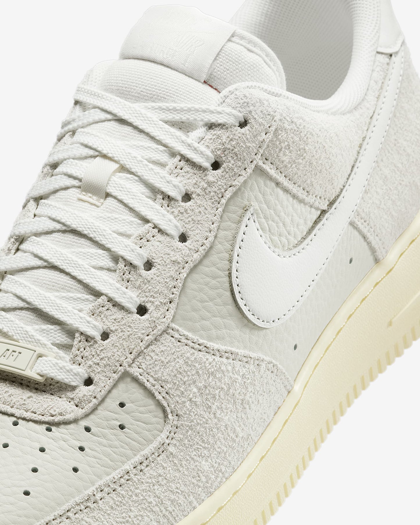 Heritage Hoops Low – Phantom Coconut Street Sneakers