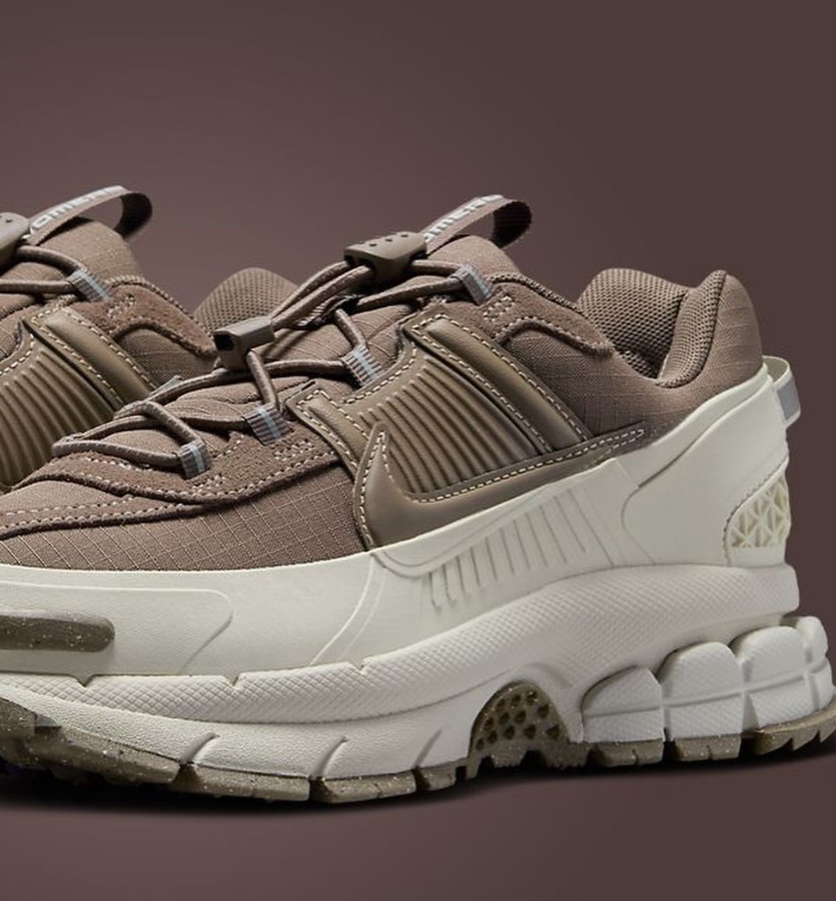 Neutral-Tone Retro Tech Sneakers – Light Bone Brown