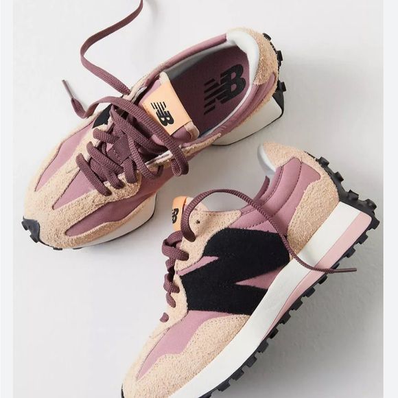 MultiColour Retro Runner – 327-Inspired Style