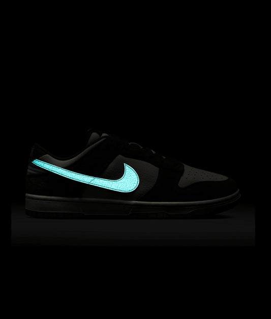Premium Low-Cut Sneakers – Phantom & Malachite with Gum Sole