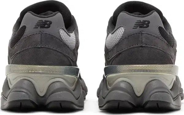 9060 Heritage-Tech Sneakers – Black & Castlerock Grey