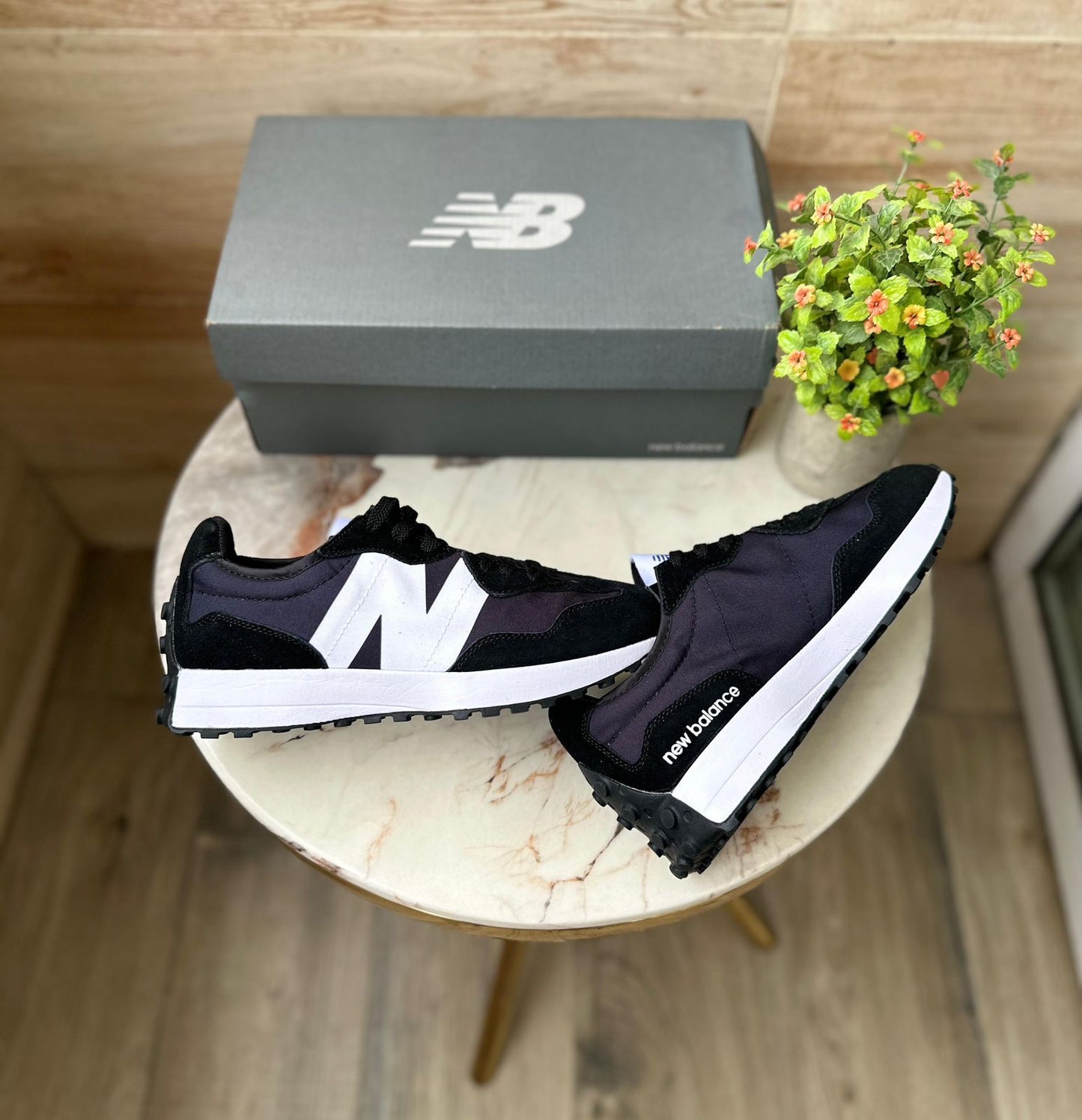 New Balance 327 oreo