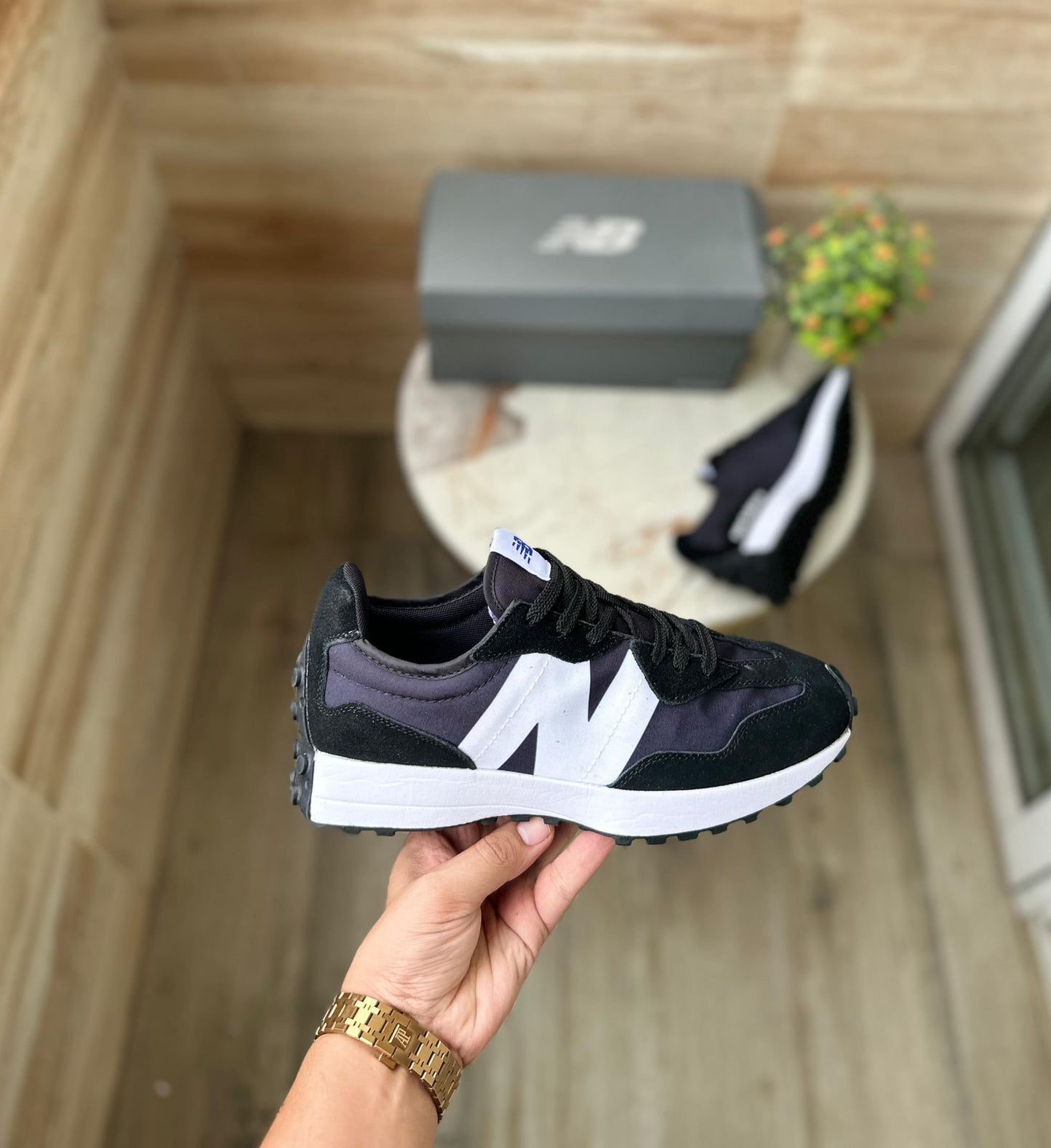 New Balance 327 oreo